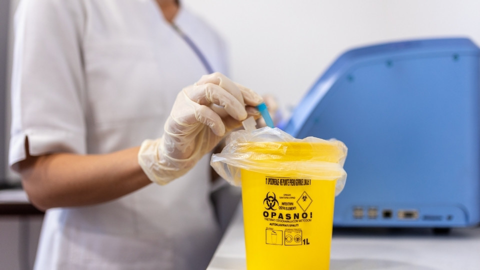 safely dispose medicines