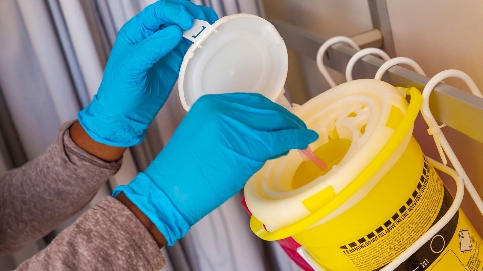 safely dispose medicines